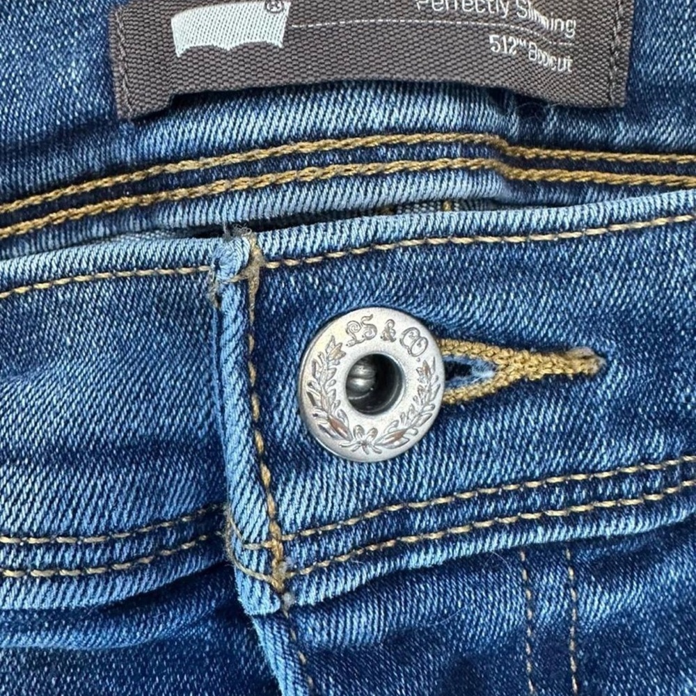 Levi’s 512 Perfectly Slimming Boot Cut Studded Pockets Womens Jeans size 8 Sz 29 - Picture 5 of 8